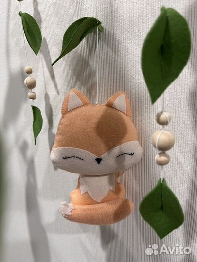 Мобиль на кроватку для новорожденного