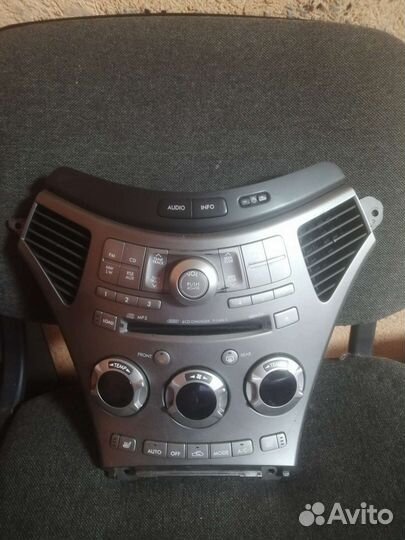 Блок управления двигателем и другое субару трибека