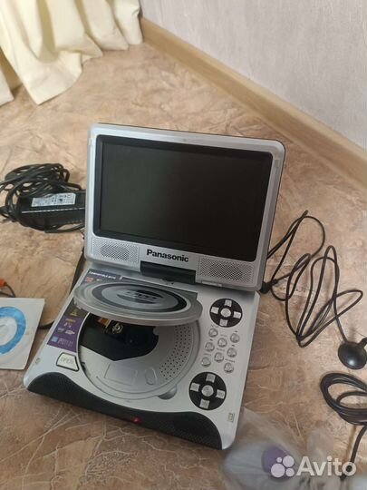 Портативный dvd плеер Panasonic PD808