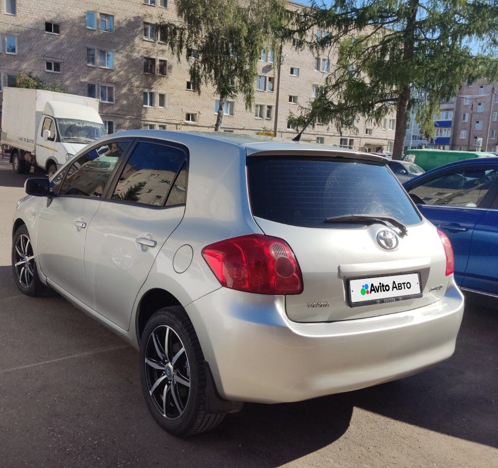 Toyota Auris: фото владельца
