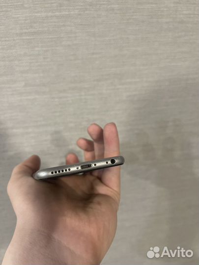 iPhone 6S, 32 ГБ