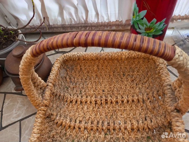 Корзина плетеная большая