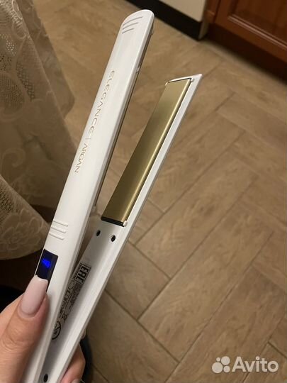 Выпрямитель для волос профессиональный