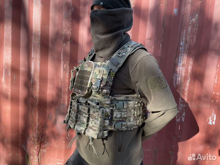 Жилет с подсумками