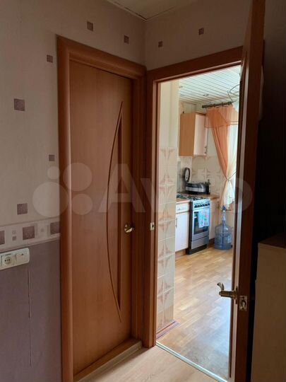 2-к. квартира, 50 м², 4/9 эт.