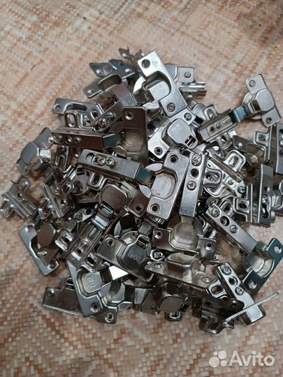 Накладная мебельная петля