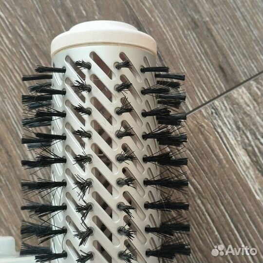 Фен щетка вращающаяся rowenta