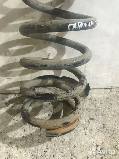 Пружина задняя Hyundai Santa Fe I (2000—2012)