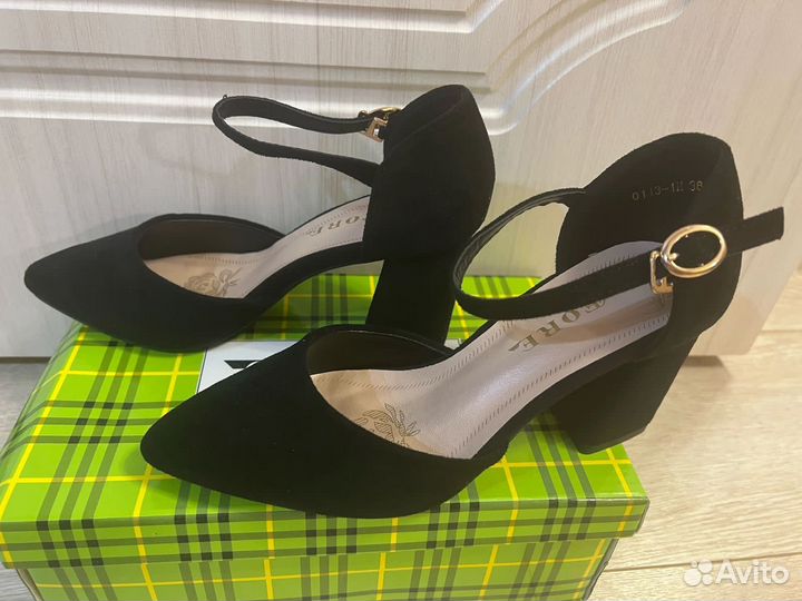 Босоножки женские новые