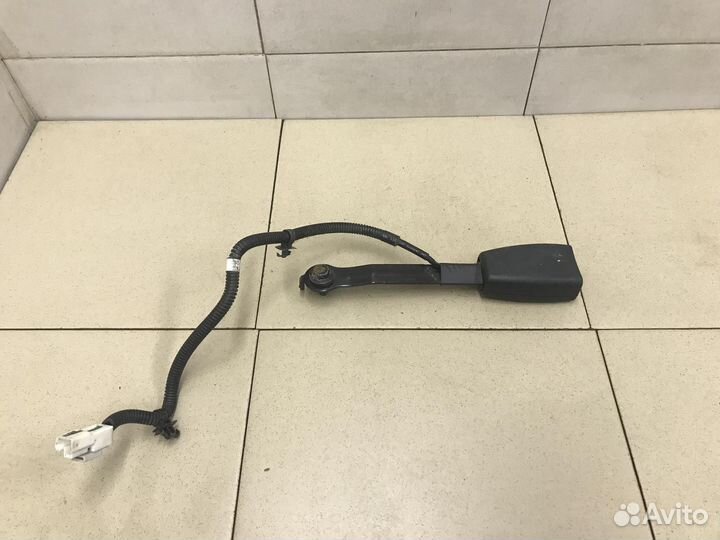 Ответная часть ремня безопасности Solaris 2010-201