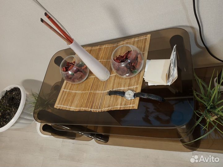 Тумба под тв бу стеклянная