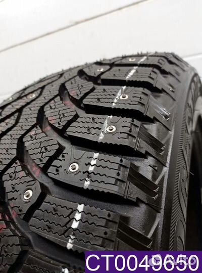 Bridgestone Blizzak Spike-01 225/55 R17 96T