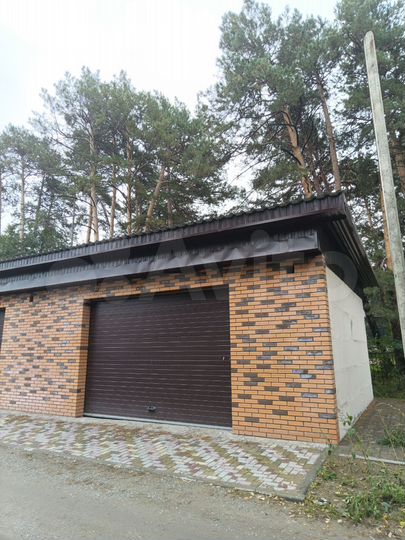 Гараж, > 30 м²