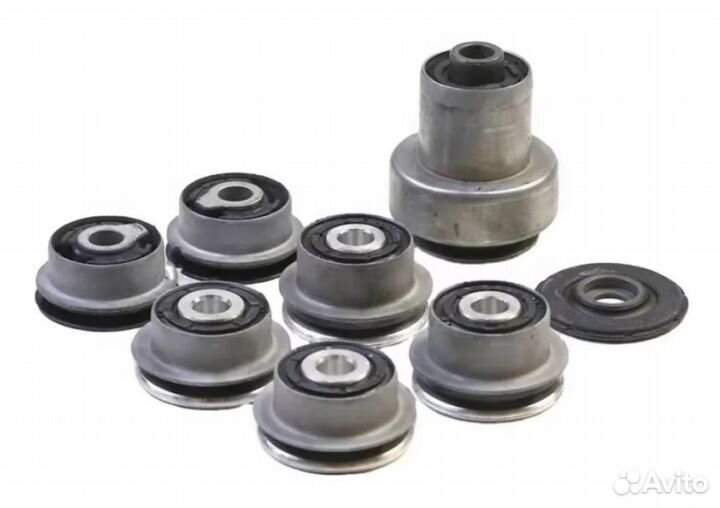 Новый. Сайлентблок передний Maserati 980139889