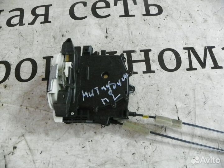 Замок двери передней левой Mitsubishi Outlander