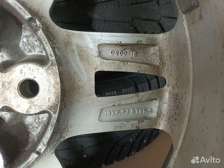 Продаю зимние шипованные колеса