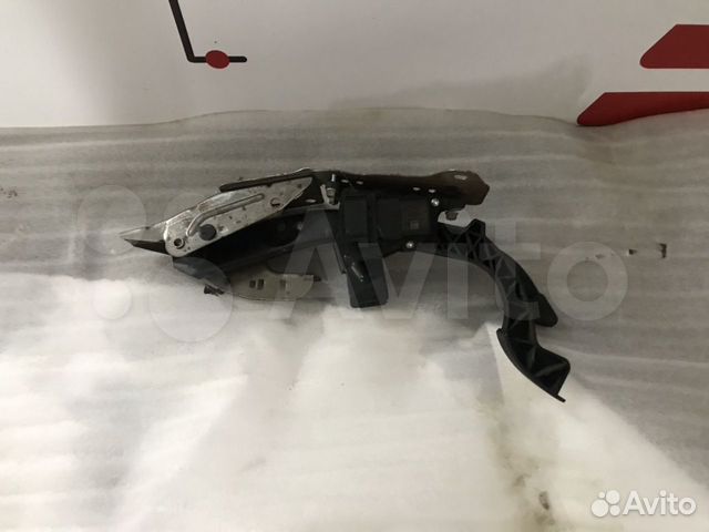 Педаль газа Ford Focus 2