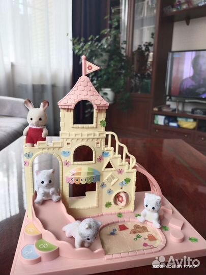Sylvanian Families Игровая площадка Замок
