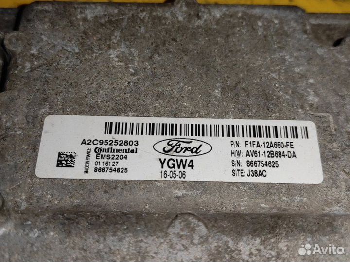 Блок управления двигателем Ford Focus 3 CB8 1.6L