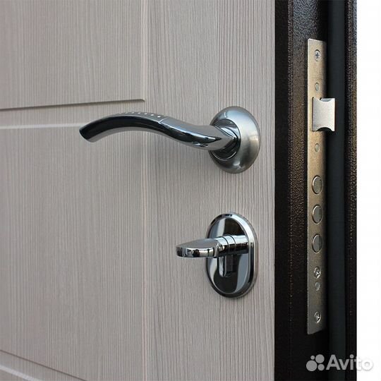 Дверь входная металлическая