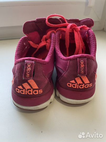 Кроссовки adidas 36 размер