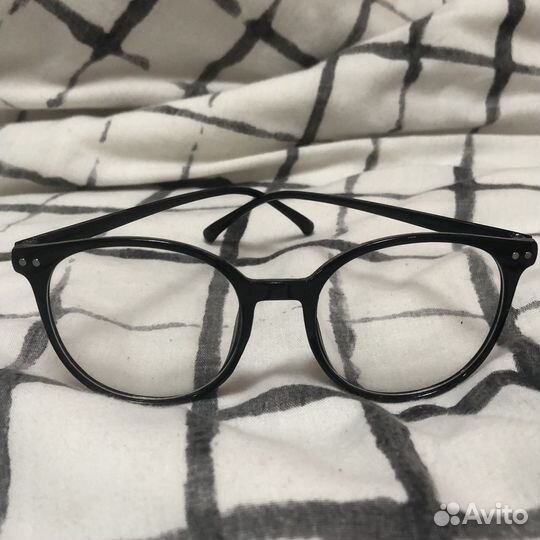 Очки имиджевые