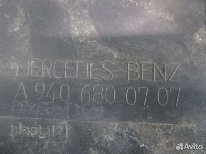 Накладка торпедо Mercedes-Benz A9406800707