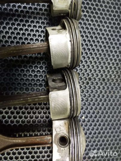 Поршни на 4.2 fsi Q7