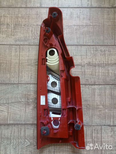 Задний фонарь Пежо партнёр, Ситроен Берлинго Б9