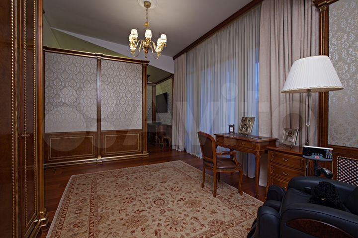 Таунхаус 286 м² на участке 4 сот.