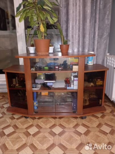 Тумба под тв