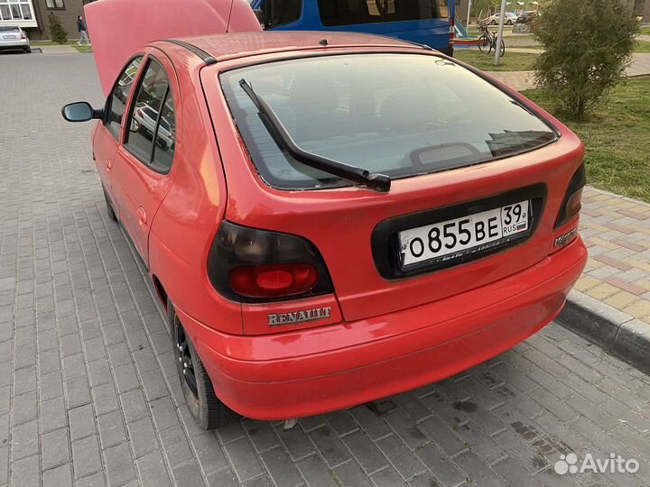 Разбор Renault Megane 1 1.6, 90 л.с.,акпп, 1996 г