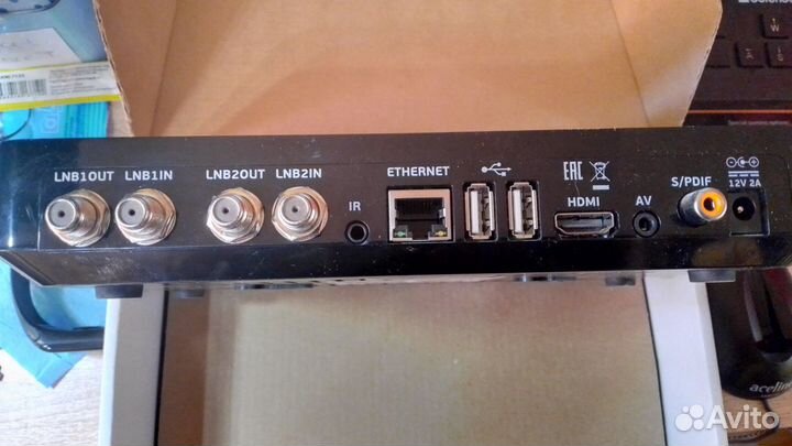 Цифровой двухтюн. с ик пультом и дисплеем GS E521L