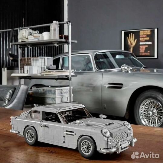 Koнструктоp Technic Aston Martin Джеймс Бонд 007
