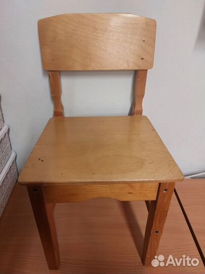 Детский деревянный стульчик светлый