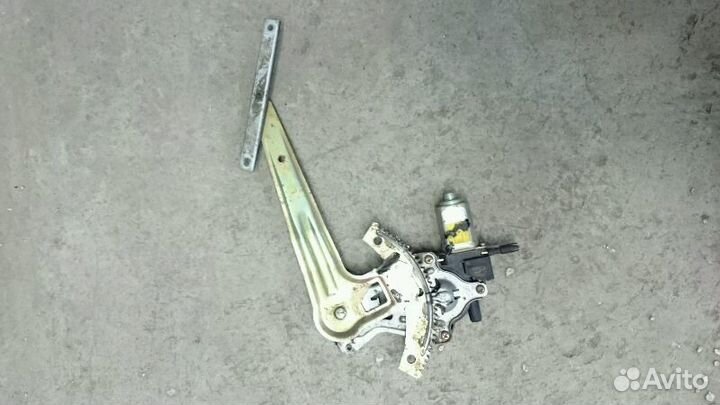 Стеклоподъмник ниссан санни