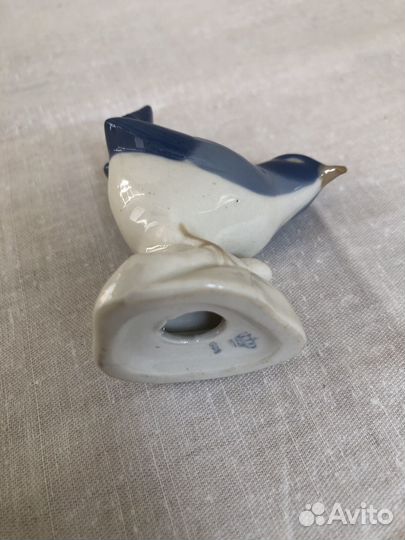 Статуэтка птицы фарфоровая ГДР