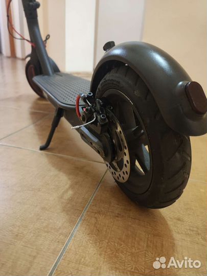 Электросамокат xiaomi m365 pro