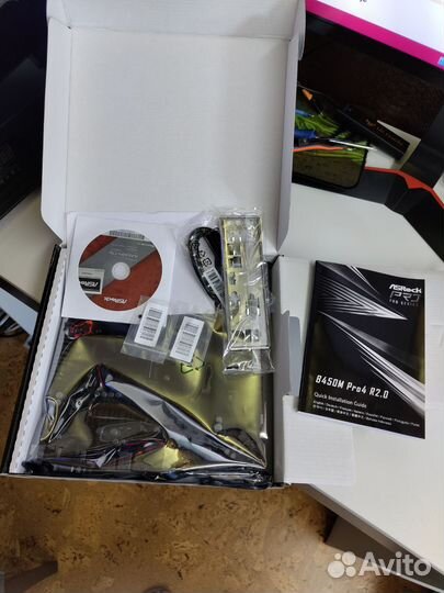 Новая на гарантии asrock B450M PRO4 / AM4