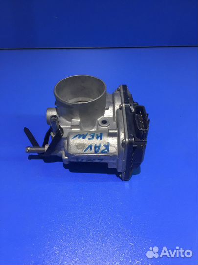 Заслонка дроссель Toyota Rav 4 2.0
