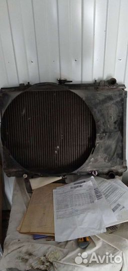 Продам радиатор цэдрик, глория