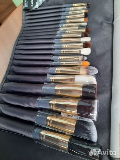 Профессиональный набор кистей для макияжа 20 шт