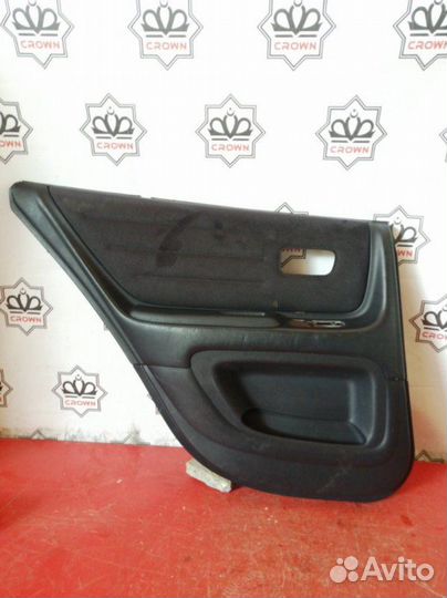Облицовка двери задняя левая Lexus Is 200