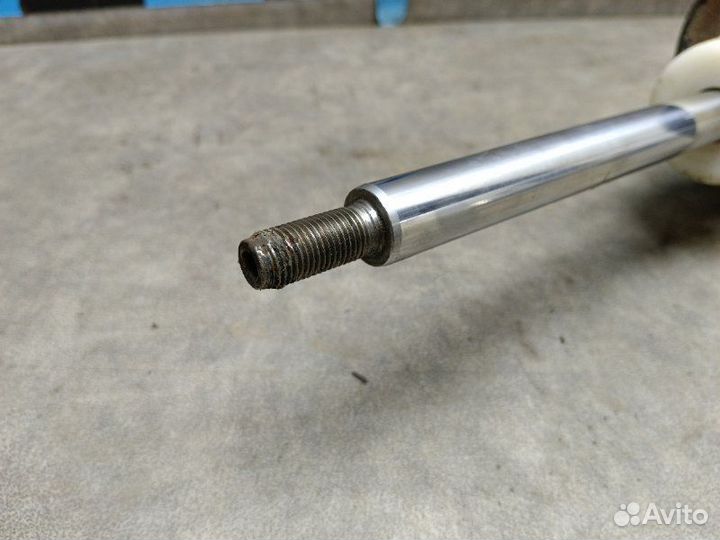 Амортизатор передний левый Volkswagen Golf 6 1.6