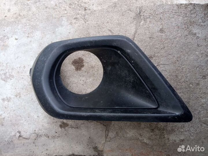 Subaru Forester 2016 правая накладка птф