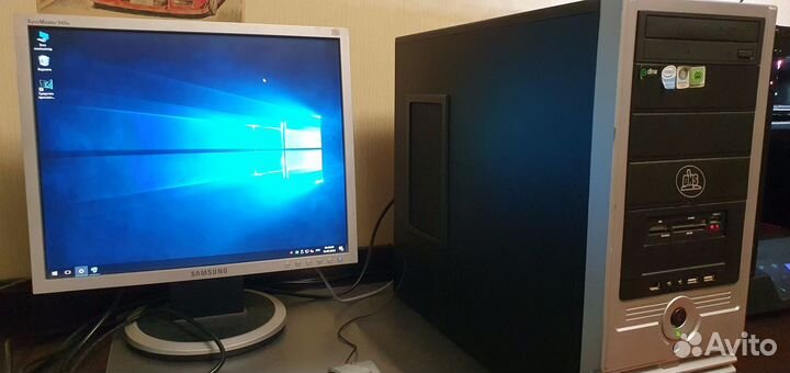 Офисный компьютер