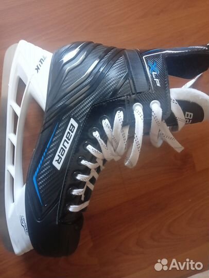 Хоккейные коньки bauer