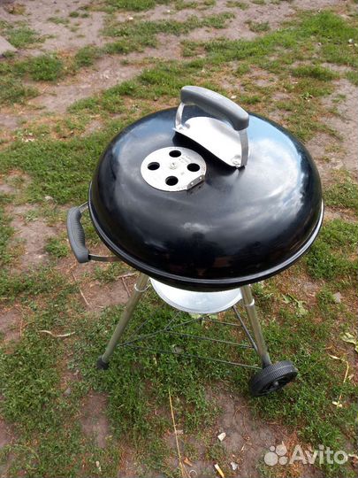 Угольный гриль weber 47см