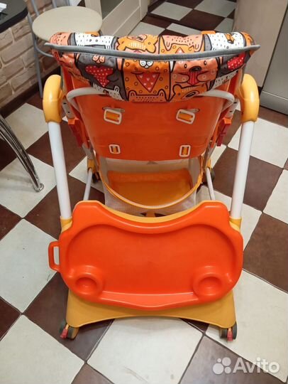 Стульчик для кормления