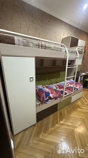 Двухъярусная кровать